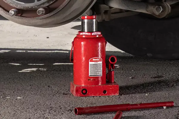 چرا جک هیدرولیک پایین نمی‌آید؟